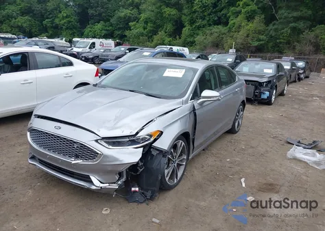 2020 Ford Fusion Titanium z USA, uszkodzony, nr VIN 3FA6P0D99LR117245